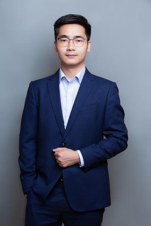 林皇辰 客户策略总监